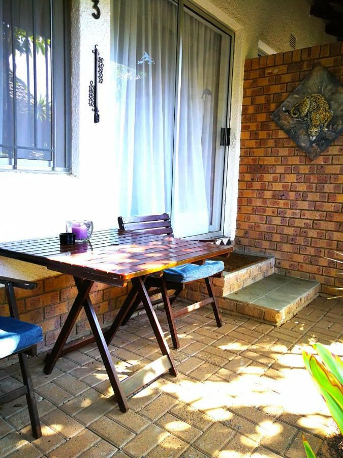 Bhangazi Lodge Bed & Breakfast Saint Lucia Estuary Екстериор снимка